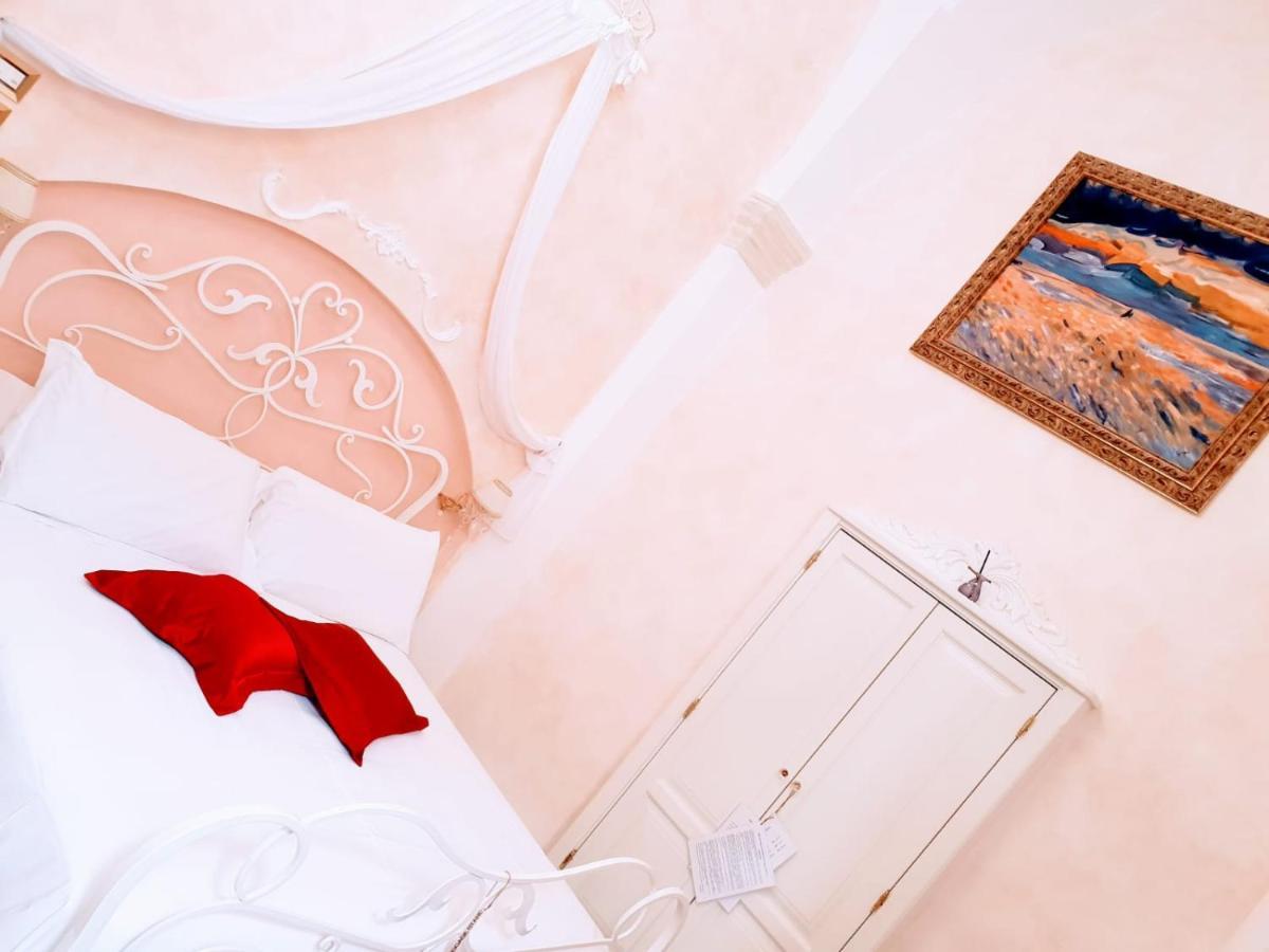 Bed and Breakfast Palazzo Castiglione Gallipoli Exterior foto